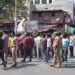 प्रतिमा विसर्जन में युवतियों पर गुलाल पड़ने से दो पक्ष आमने-सामने, हिंदू संगठनों ने किया कोतवाली का घेराव