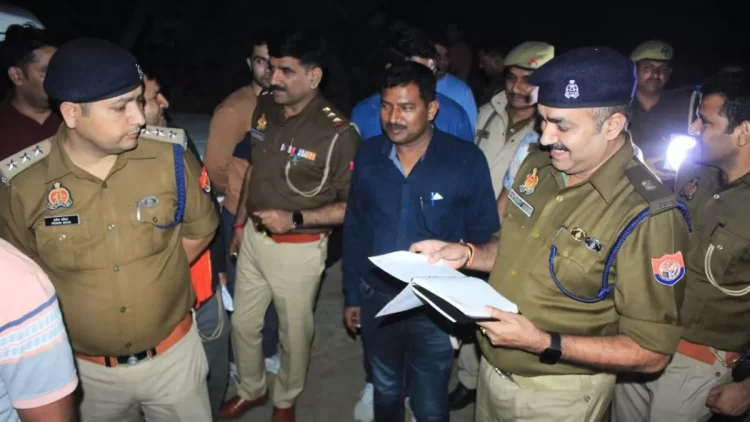 Mathura किशाेरीकुंज आश्रम संपत्ति विवाद; महंत पिता की हत्या के लिए बेटे ने रची साजिश; मथुरा पुलिस ने मुठभेड़ में दबोचे 11 बदमाश