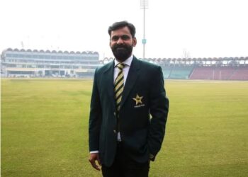 अब PCB ने लिया बड़ा बड़ा फैसला, पूर्व कप्तान मोहम्मद हफीज को दी बड़ी दोहरी जिम्मेदारी