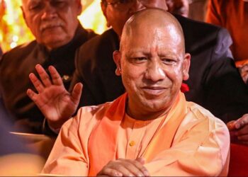 सीएम योगी ने गृह विभाग को दिए निर्देश, हर जिले के टॉप 10 अपराधियों को जल्द मिले गुनाहों की सजा