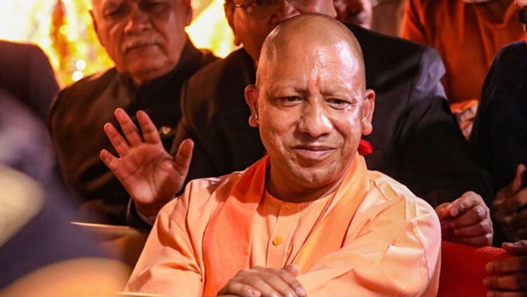 सीएम योगी ने गृह विभाग को दिए निर्देश, हर जिले के टॉप 10 अपराधियों को जल्द मिले गुनाहों की सजा