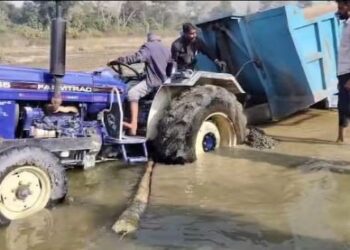 पहले की वन कर्मियों से अभद्रता, इसके बाद अवैध खनन में लिप्त ट्रैक्टर-ट्राली को जबरन छुड़ा ले गए हमलावर