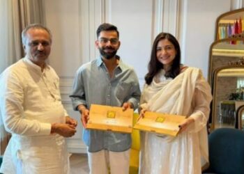 Virat Kohli और अनुष्का शर्मा को अयोध्या में राम मंदिर के ‘प्राण प्रतिष्ठा’ समारोह के लिए किया गया आमंत्रित