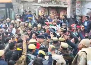 उन्नाव में पैसे मांगने को लेकर दो समुदायों में झगड़ा, एक शख्स की मौत