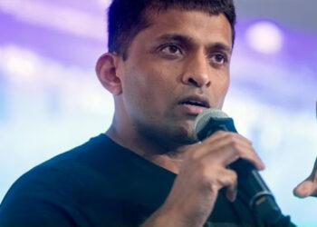 Byju से फाउंडर रविंद्रन और उनके परिवार की होगी छुट्टी, निवेशकों ने शुक्रवार को बुलाई असाधारण बैठक