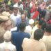 UP: पुलिस कर रही थी ट्रैक्टर का पीछा, बचने के लिए युवक को रौंदा, परिवार बोला- पुलिसवालों ने मारकर फेंका