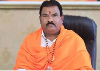 महाराष्ट्र में शिवसेना MLA संजय गायकवाड के खिलाफ FIR, राहुल गांधी को लेकर की थी विवादित टिप्पणी