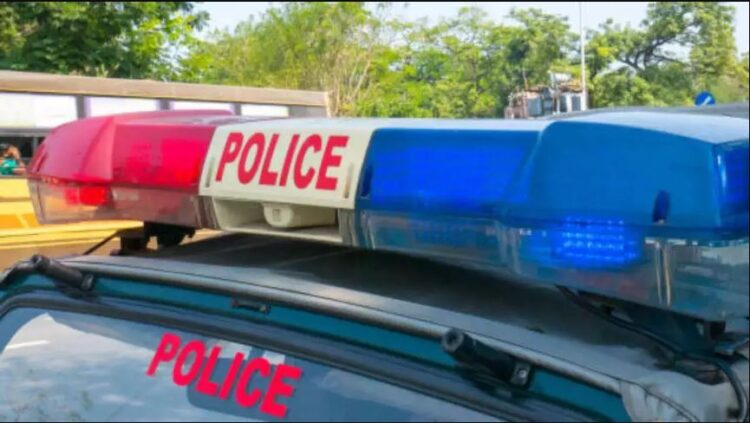 नोएडा: लड़की को फ्लैट पर ले गया, जबरन रोका और किया रेप… कोर्ट के ऑर्डर पर हुई FIR