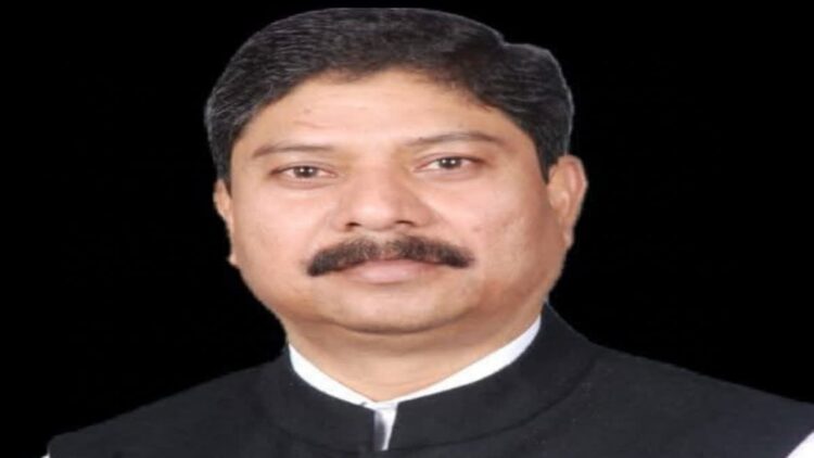देहरादून में कांग्रेस ने वीरेंद्र पोखरियाल को बनाया मेयर प्रत्याशी, छात्र नेता से शुरू हुआ राजनीतिक सफर