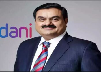 एविएशन सेक्टर में दबदबा, Adani Group करेगा विमानों के रखरखाव से जुड़ी कंपनी Air Works का अधिग्रहण