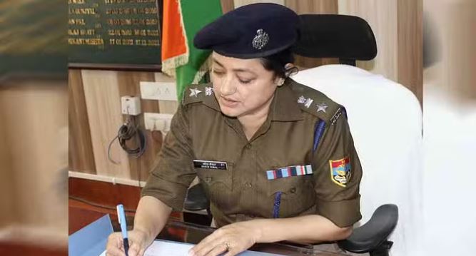 नई एसपी ने संभाली कमान, मस्जिद विवाद के बीच शहर में कानून व्यवस्था बनाने की है सामने चुनौती