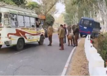 जम्मू-कश्मीर: उधमपुर में दो पुलिसकर्मियों की मौत, घटना में AK-47 राइफल का हुआ इस्तेमाल