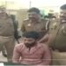 रायबरेली कोर्ट में पेशी पर आया था बंदी, सिपाही की आंख में मिर्च झोंककर भागा, वकीलों ने दौड़ा कर पकड़ा