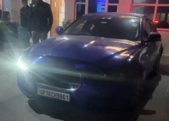 ग्रेटर नोएडा वेस्ट में तेज रफ्तार का कहर, Jaguar ने 14 वर्षीय छात्र को मारी टक्कर, हालत गंभीर