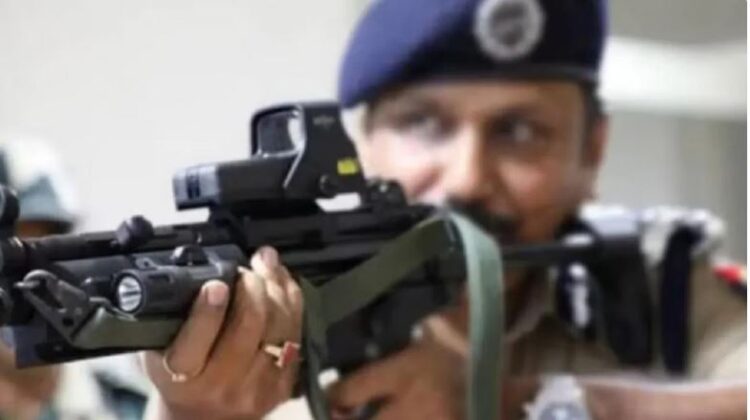 नोएडा में पुलिस के साथ मुठभेड़ में एक बदमाश गिरफ्तार, मोबाइल टावर की चोरी को देता था अंजाम