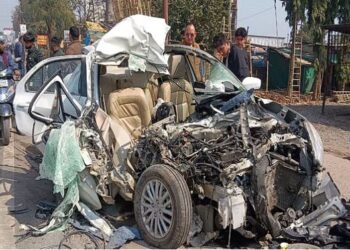 हल्द्वानी: भीषण सड़क हादसे में दो लोगों की मौत, एक गंभीर घायल, कटर से काटकर किया रेस्क्यू