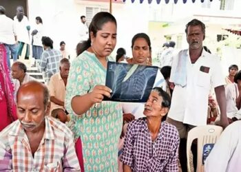 डर के साए में जी रहे आंध्र प्रदेश के इस गांव के लोग, इस खतरनाक बीमारी के हो रहे शिकार