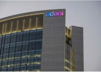 अडानी समूह को धारावी के बाद मिला मुंबई का मोतीलाल नगर रीडेवलपमेंट प्रोजेक्ट, 36000 करोड़ आएगी लागत