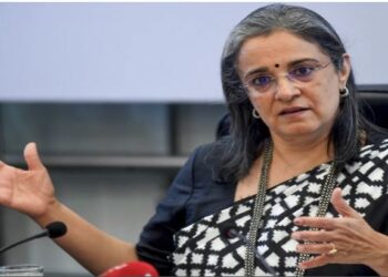 पूर्व सेबी चीफ माधबी बुच समेत पांच अन्य के खिलाफ FIR दर्ज करने का आदेश