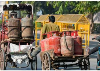 होली और रमजान के महीने में महंगा हो गया एलपीजी सिलेंडर, चेक करें अपने शहर के नए रेट