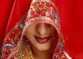 सुहागरात पर दूल्हे को पिला दी नशीली चाय, फिर दुल्हन ने दोस्तों को बुला लिया अंदर, अगले दिन जो हुआ…