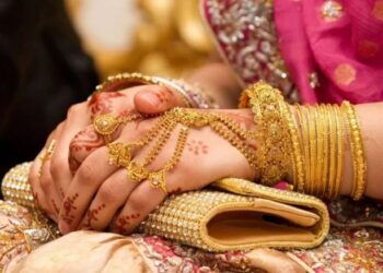 वरमाला के समय दूल्हे ने कह दी ऐसी बात, दुल्हन ने पकड़ लिया माथा; रस्में रुकवाकर लौटा दी बरात