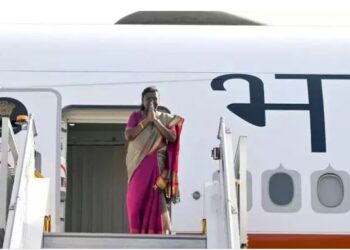 राष्ट्रपति द्रौपदी मुर्मू पुर्तगाल और स्लोवाकिया की राजकीय यात्रा पर रवाना, विभिन्न कार्यक्रमों में लेंगी हिस्सा