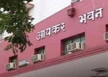 2 बीघे का किसान, नोटिस मिला 30 करोड़ का; इनकम टैक्स ने कहा- आकर जमा करो, हो गया बीमार