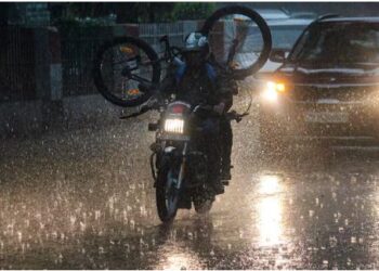 उत्तराखंड में भारी बारिश को लेकर अलर्ट जारी, रहिए सतर्क