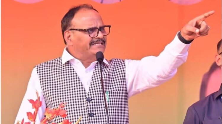 सपा मीडिया सेल के एक्स अकाउंट से डिप्टी सीएम ब्रजेश पाठक पर अभद्र टिप्पणी, दो थानों में मुकदमा